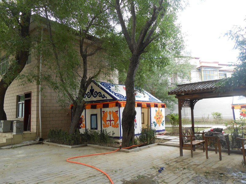 Lhasa Wengsuodi Hotel Over view