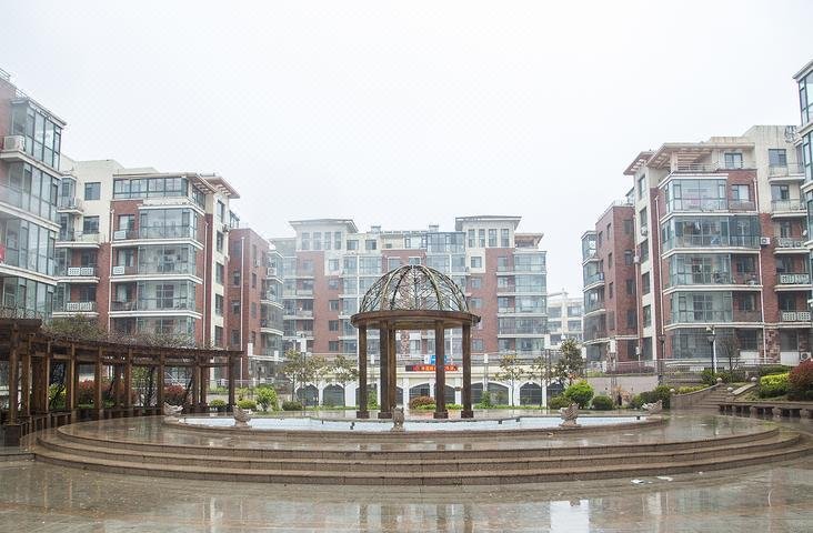 Wanzhuan Pijiujie Family Apartment Over view