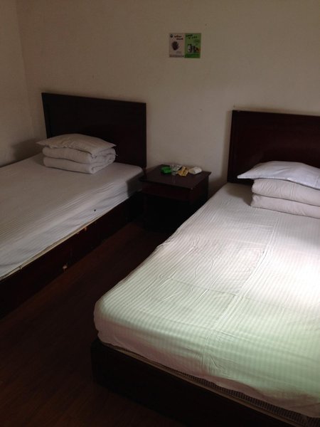 Ming Tai Hotel Guest Room