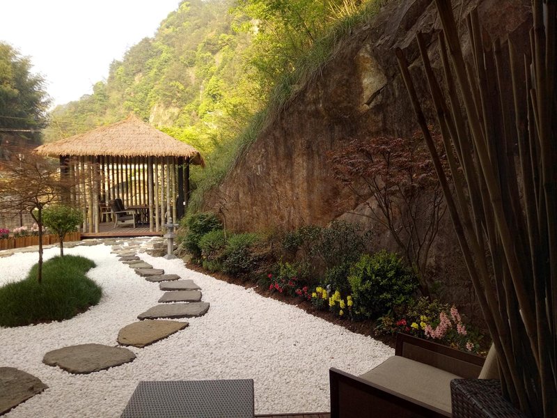 Discovery Xiju Hostel Over view