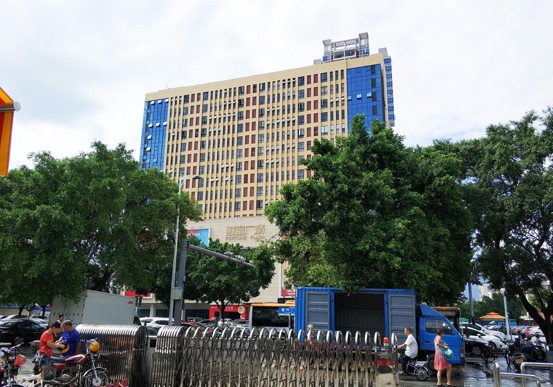 E wait Hotel Over view