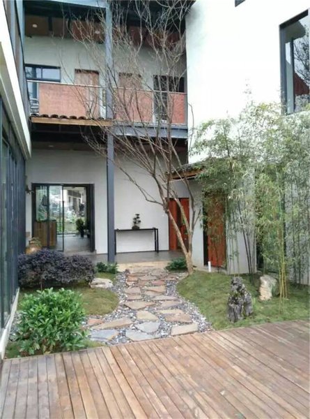 Colorful Nakong HostelOver view