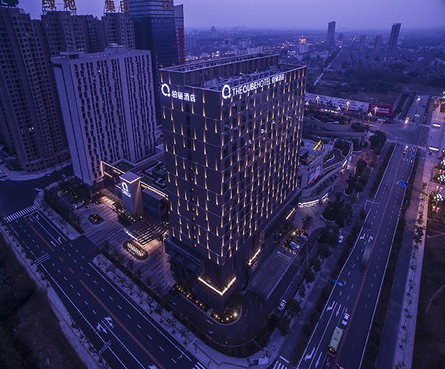The QUBE Hotel Jingzhou over view