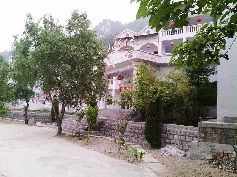 Huaguoshan Lianyun Palace Resort over view