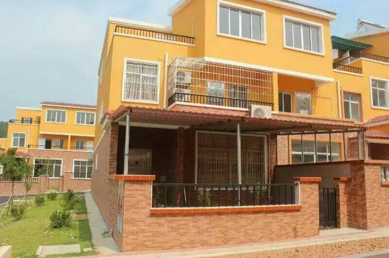 Hotel holiday villa 酒店外观