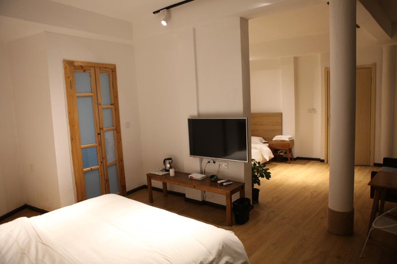 HUAYU HOTELGuest Room