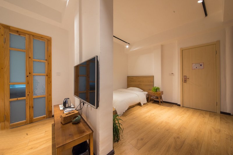 HUAYU HOTELGuest Room