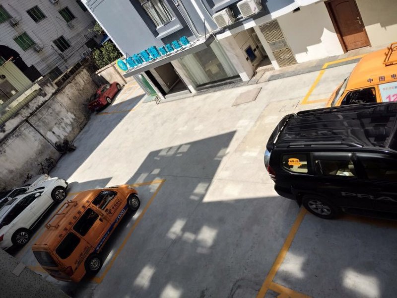 chengsbianjielianzhoushifudian Over view