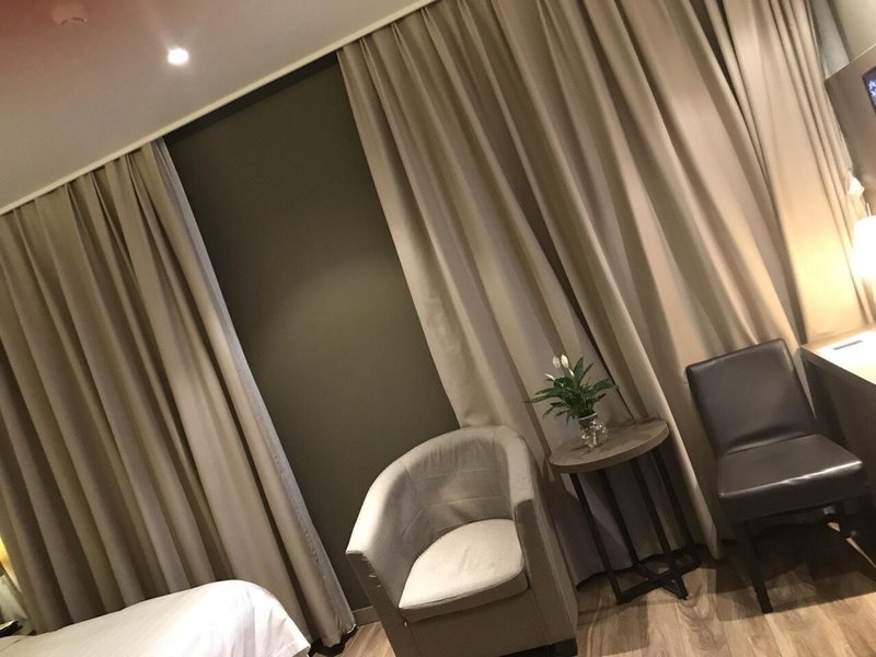 如家精选酒店(北京广渠门内地铁站鸿润店)