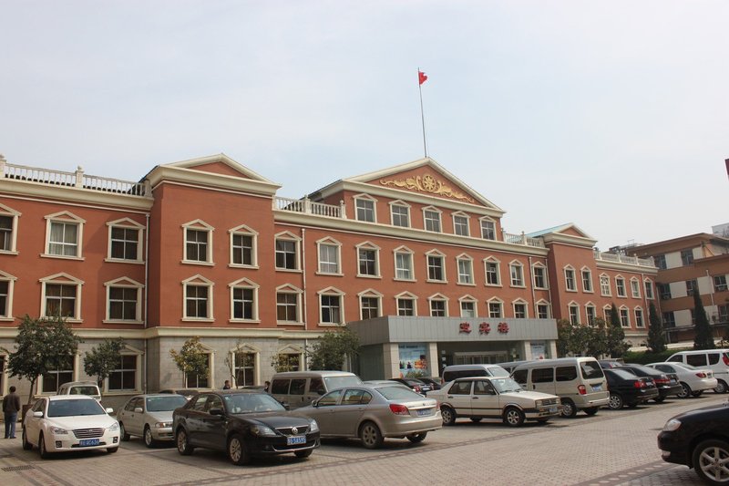 Jiuzhou Hotel (Railway Station) over view