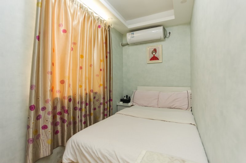 Tea House Hotel Guest Room