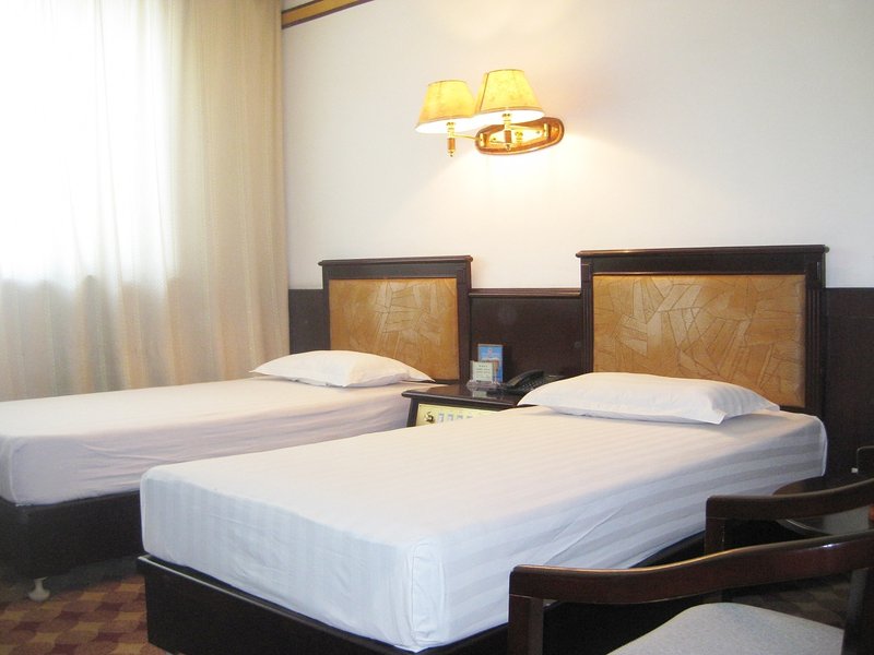 Liupanshan Hotel Guest Room