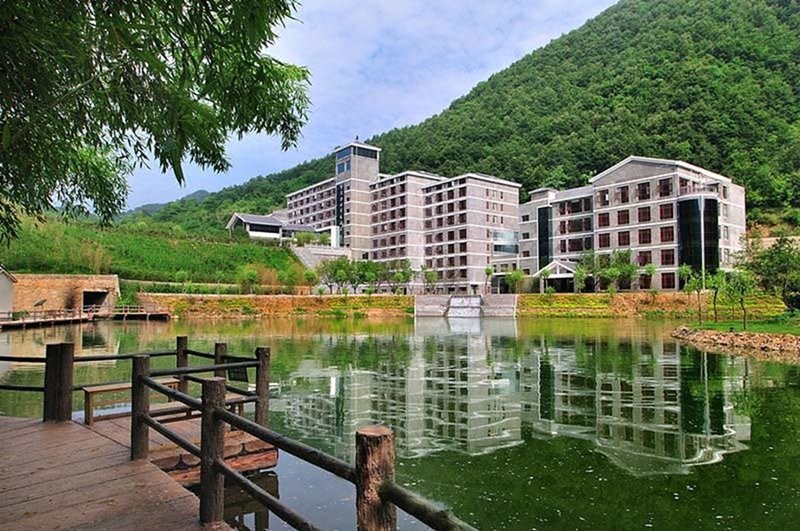 Chongdugou Waterscape Hotel Over view