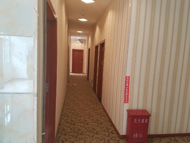 Wuchuaaike Hotel public area