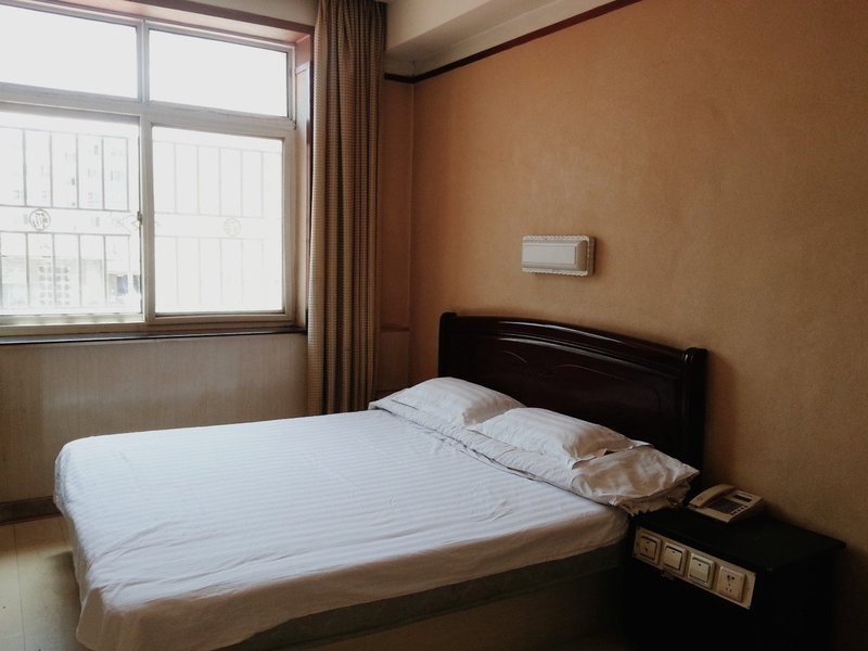 Dandong Kuandian Huifeng HotelGuest Room