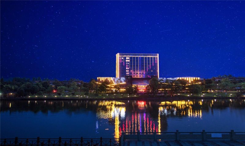 Minjiang Donghu Hotel Over view