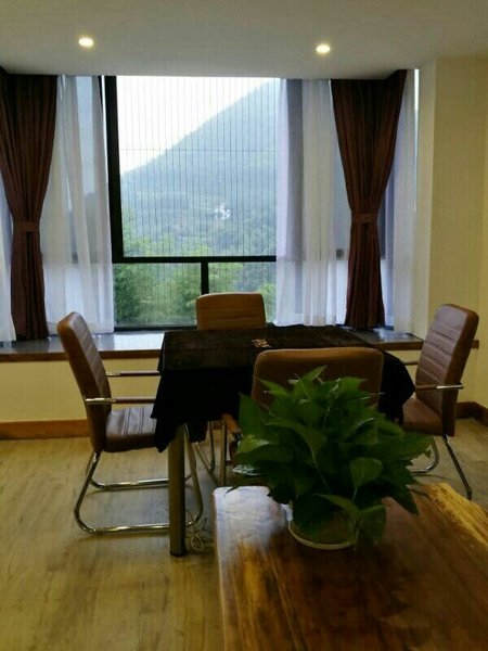 Dongjiang Lake Senlinli CampGuest Room