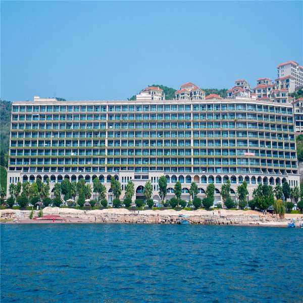 eStay Resort (Fuxian Lake Jiulong Shengjing)Over view