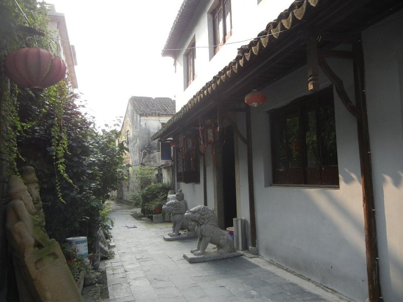 Tongli Enzetang Inn Over view