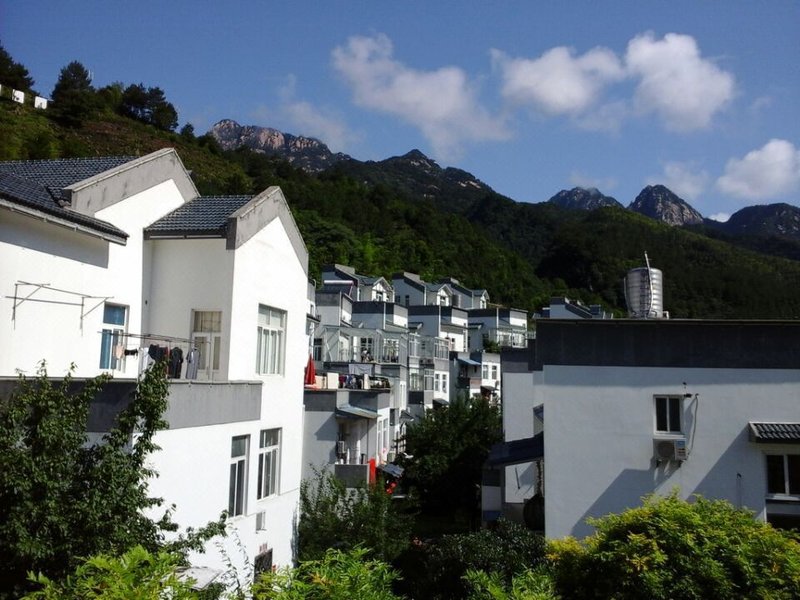 Huangshan Yishan Renjia Hotel Over view