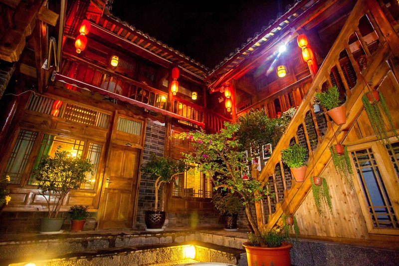 Yeyuxuan Garden Inn (Lijiang Mufu) Over view