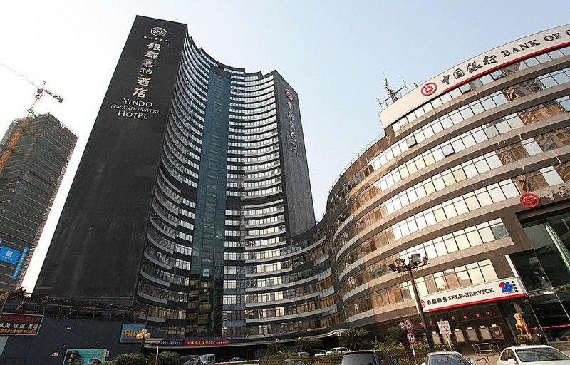 珠海银都嘉柏大酒店外景图