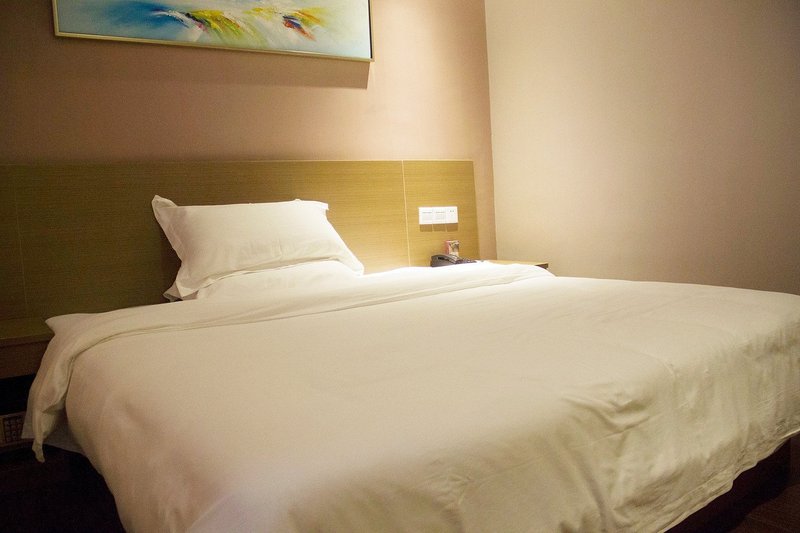 Seven Plus One HotelGuest Room