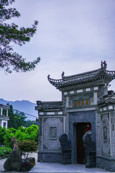 Wuli Xiangshan Inn Over view