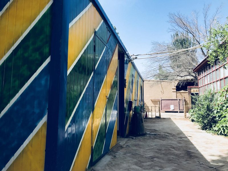 Dun Huang Moli Internationl Youth Hostel Over view