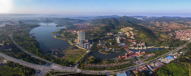 Longhu Hotel Over view