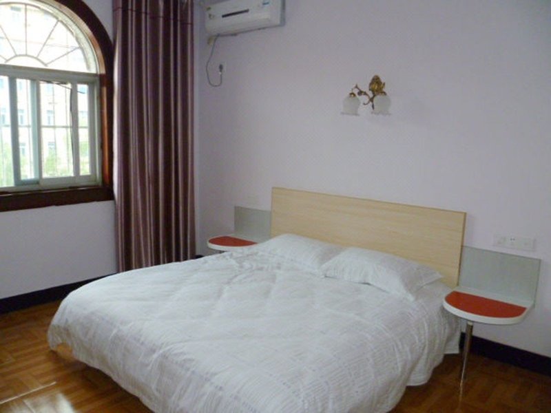 Qinyuan Hostel Guest Room
