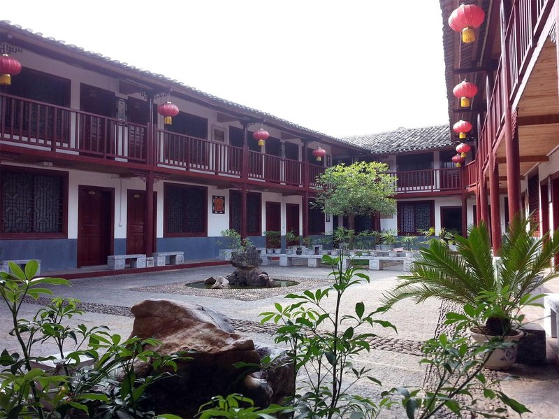 Yangshuo Dahutong Traditional CourtyardOver view