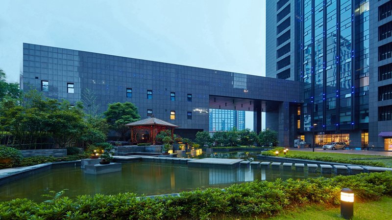 Holiday Inn Express Hangzhou Huanglong Over view