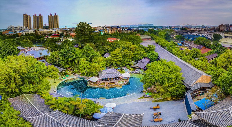 Guoyue Jiuquwan Hot Spring Villa Holiday Hotel Over view