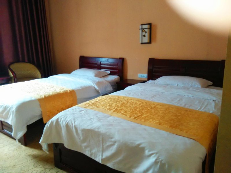 Xinglong village周边景点