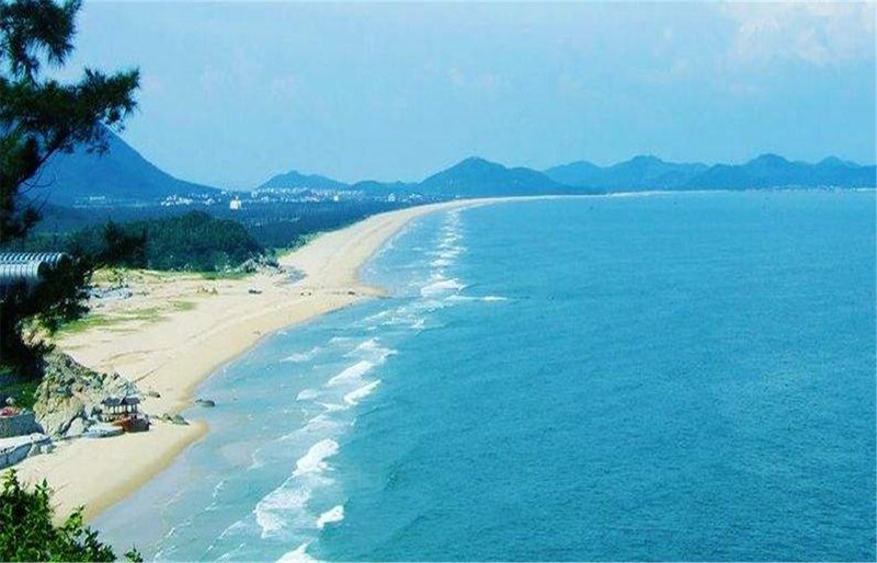 Xunyicao Holiday Hotel (Yangxi Moon Bay) Over view