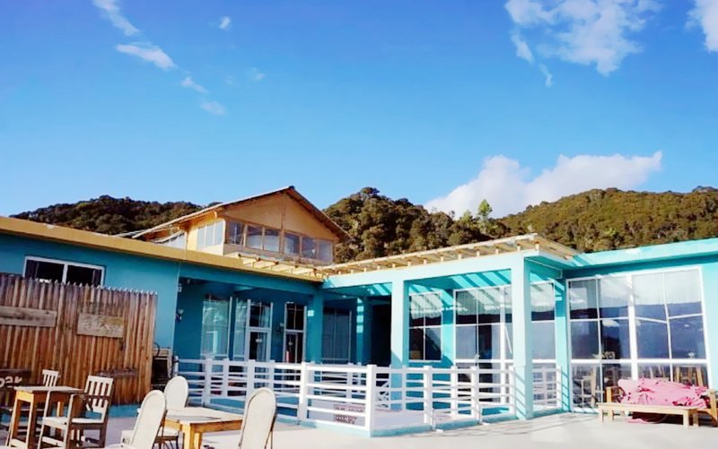 Jihoumiao Snow Mountain Inn Deqin Over view