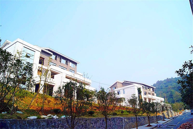 Liuyi Shanzhuang Hot Spring HotelOver view