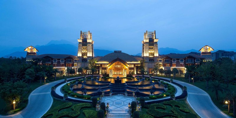 Languang Jizhuang Woolala Family Theme Hotel Over view