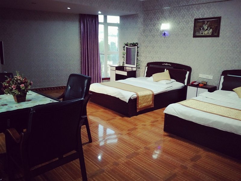 Longshun Business HostelGuest Room