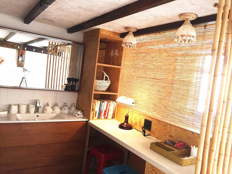 三狸社民宿(上海襄阳南路店)