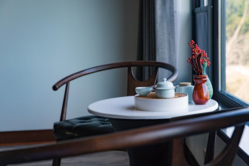 Ten Rooms InnGuest Room