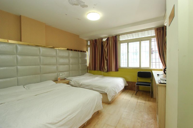 Hansha Business Hostel Guest Room