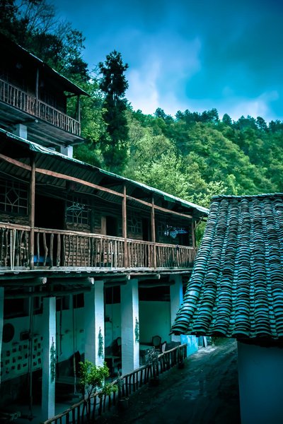 Zhangjiajie Wind and Wood Inn Over view