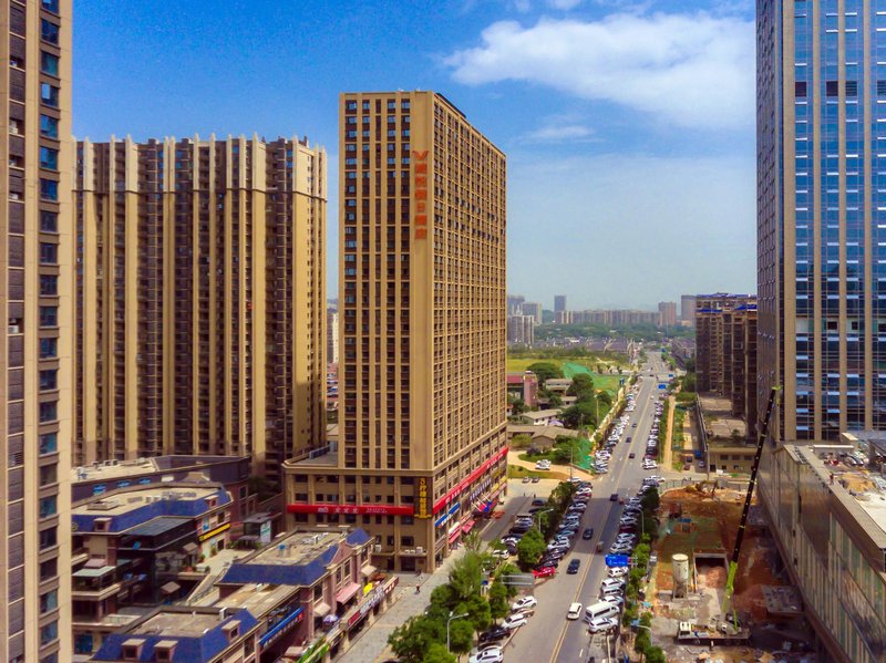 CHENHYUEHOLIDAYINNOver view