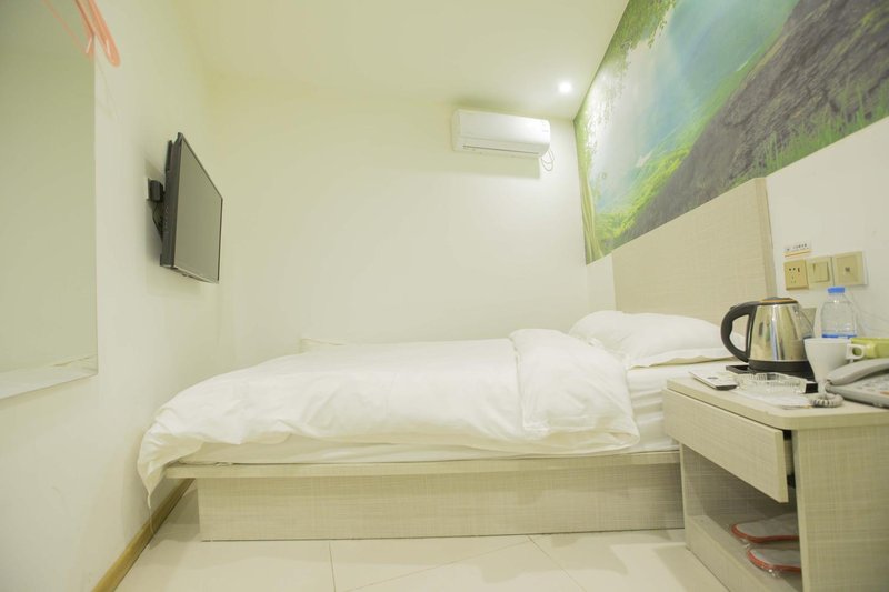 super8hotel Guest Room