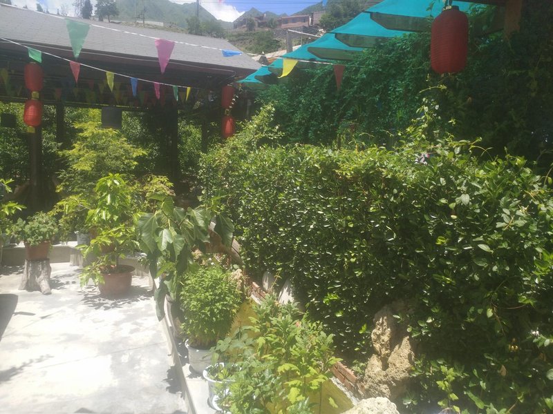 abaqiangzhairenjiaOver view