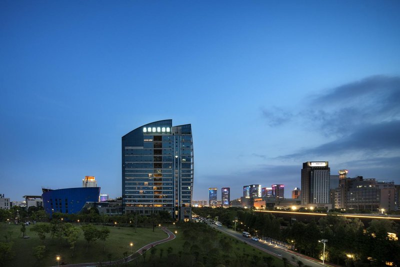 Jade Crystal Hotel (Taizhou Ocean Plaza) Over view