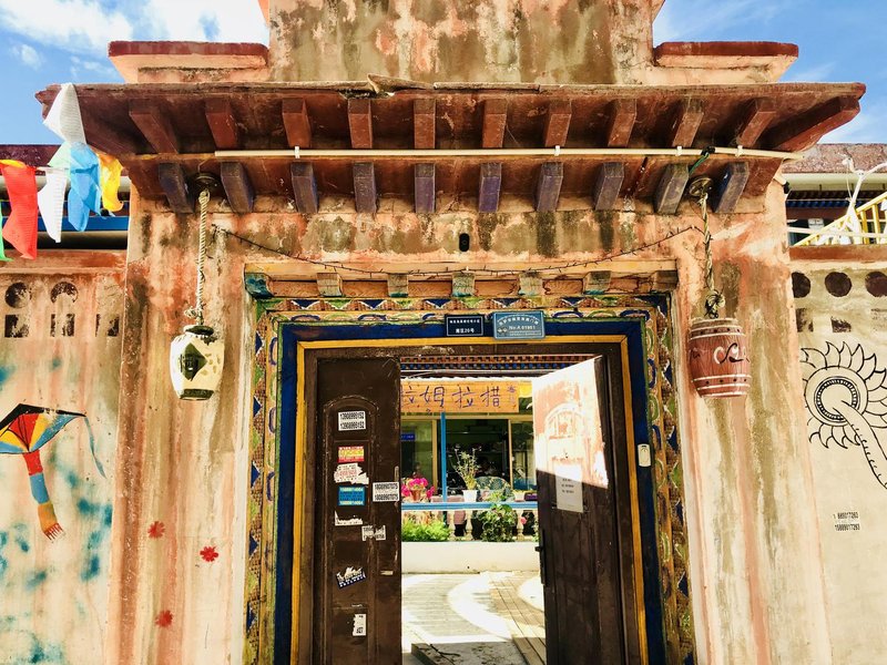 LEGACY HEART HOTEL Over view