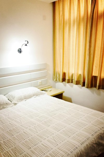 Yijia Business Hostel Guest Room